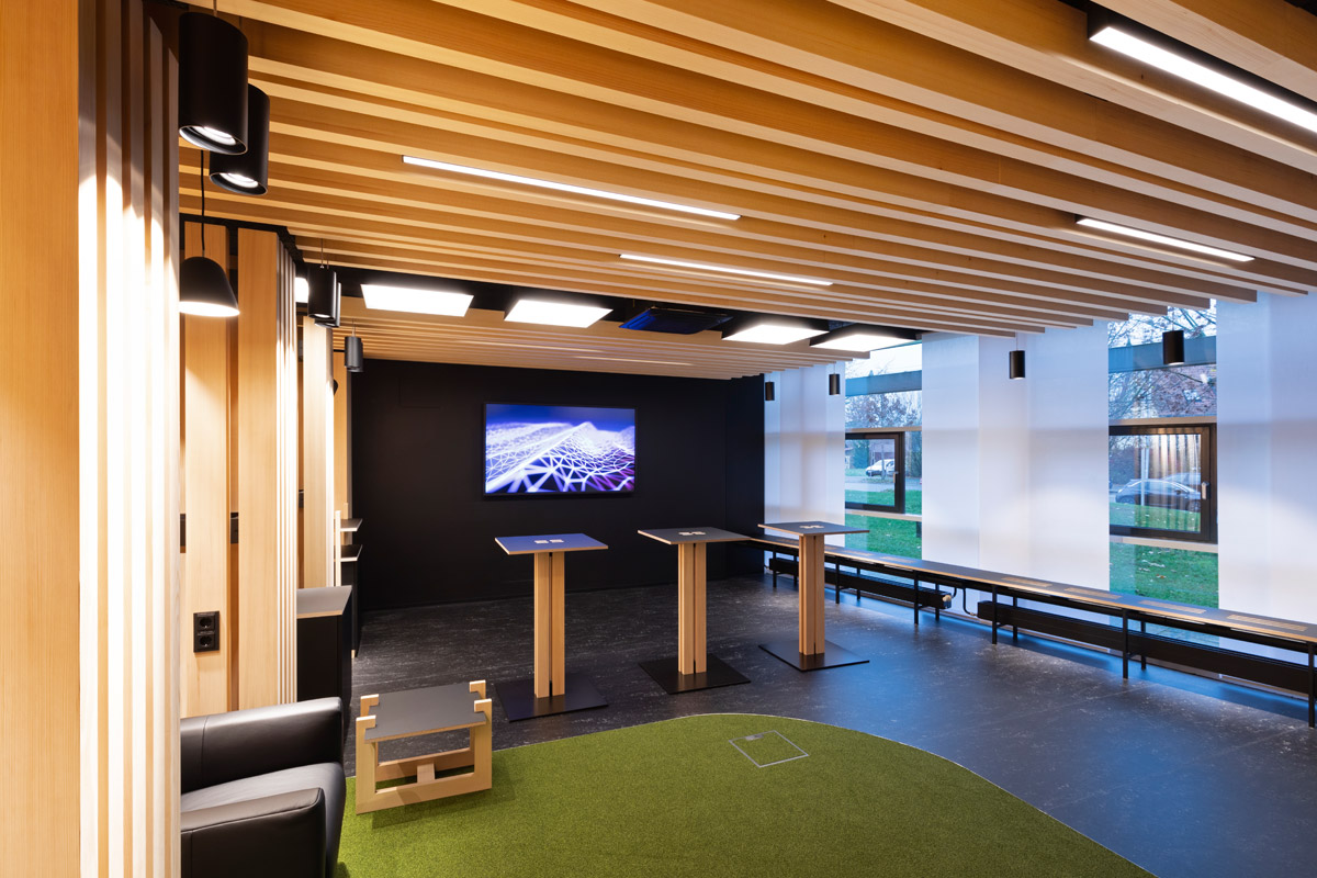 Öffentliche Bauten Science Lounge: Ein interaktiver Wartebereich, der zugleich über die wissenschaftliche Arbeit des Instituts informiert.